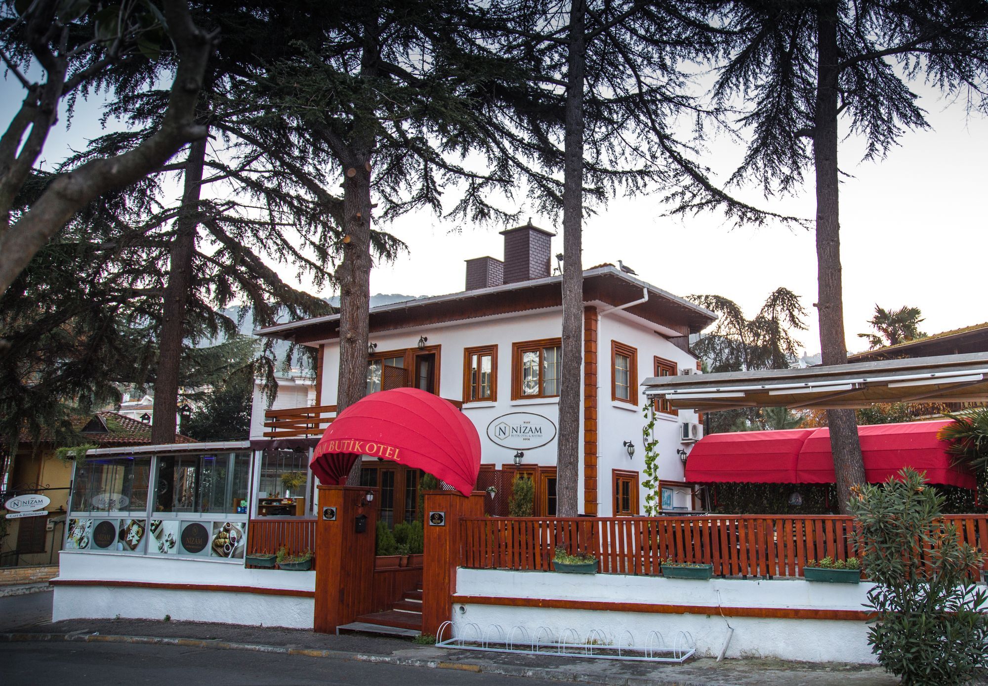 Nizam Butik Otel Bueyuekada Adalar Extérieur photo